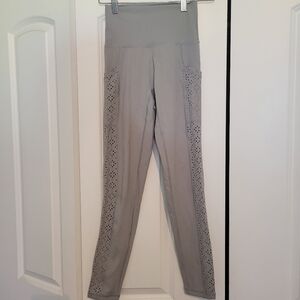 Aerie Chill Play Move Leggings Grey Size Small 🎉